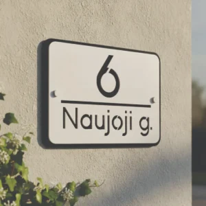 baltas-namo-numeris-juoda-nugarele-2-laikikliai